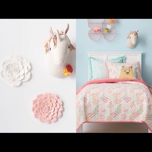[SOLD] Pillowfort for Target Unicorn wall decor